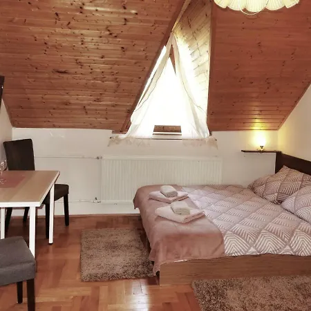 Tolena Apartment *